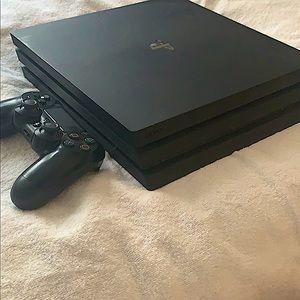 PS4 Pro jet black 1TB